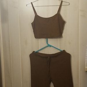Solid  cami top and knot waist leggins set